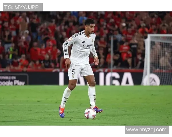 贝林厄姆：新一代足球天才如何重塑中场游戏的未来